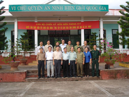 Học Bác từ những việc làm cụ thể